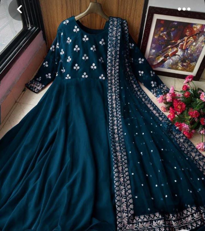 Shafoon Embroidered Maxi 3pcs* WEDDING  🎗️